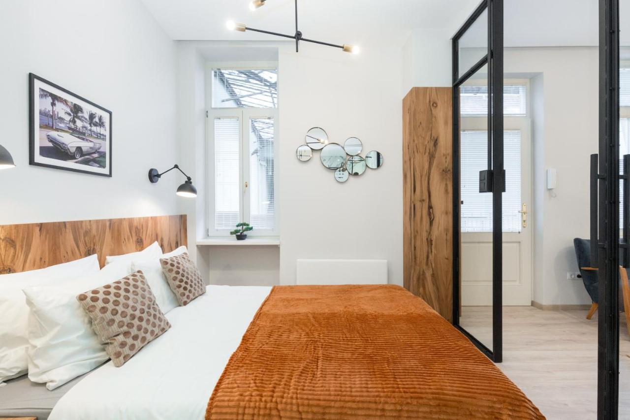 Luxury Dream Suite In The Absolute Center Budapest Luaran gambar